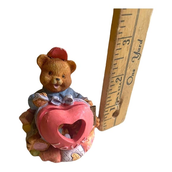 Vintage Resin Bear Holding Hinged Heart Baby Bears Inside Love Home Decor Figure - Picture 6 of 6